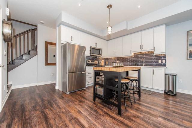 34 - 2199 Lillykin St, Townhouse with 2 bedrooms, 3 bathrooms and 2 parking in Oakville ON | Image 6