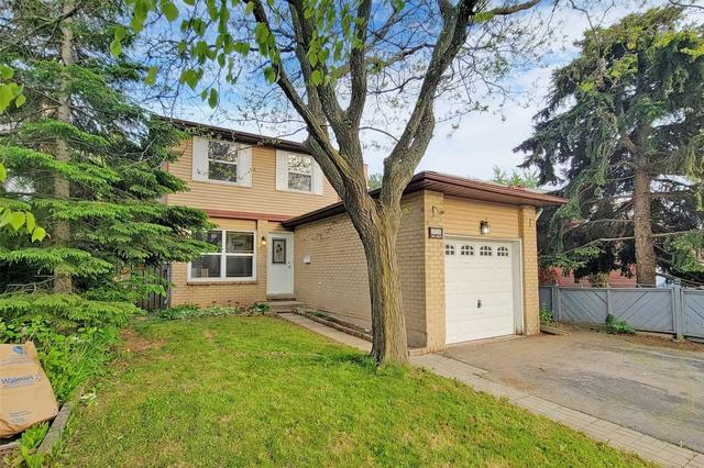 3028 Sandlewood Crt, House detached with 3 bedrooms, 2 bathrooms and 3 parking in Burlington ON | Card Image