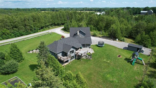 487 Fairbairn Rd, House detached with 3 bedrooms, 3 bathrooms and 13 parking in Kawartha Lakes ON | Image 5