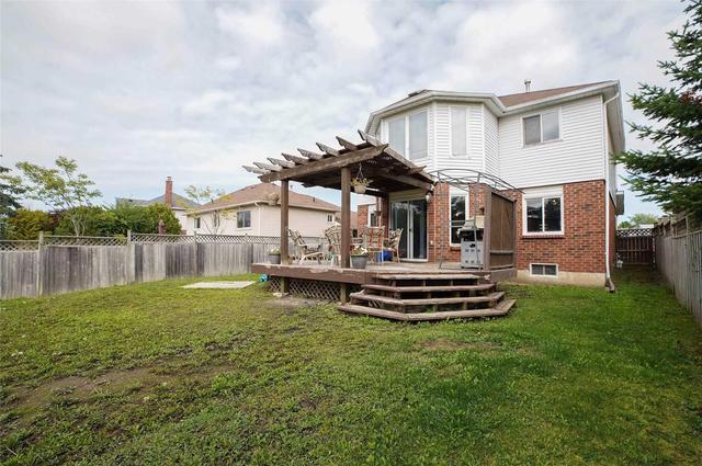 25 Herrell Ave, House detached with 4 bedrooms, 3 bathrooms and 2 parking in Barrie ON | Image 2