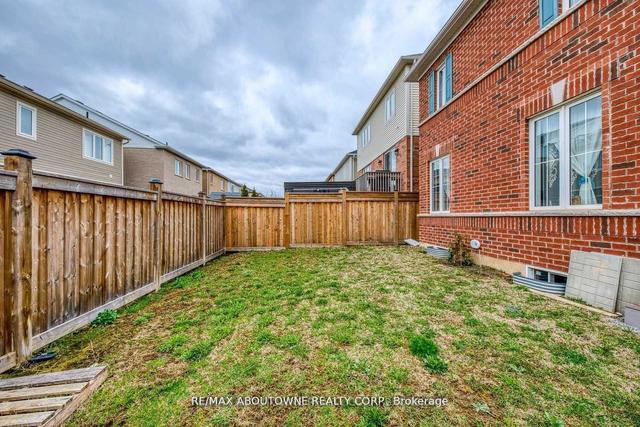 128 Celano Dr, House detached with 3 bedrooms, 3 bathrooms and 4 parking in Hamilton ON | Image 20