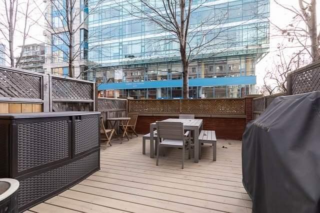 Th117 - 500 Richmond St W, House attached with 2 bedrooms, 1 bathrooms and 1 parking in Toronto ON | Image 2