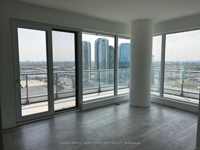 2612 - 7890 Jane St, Condo with 2 bedrooms, 2 bathrooms and 1 parking in Vaughan ON | Image 4