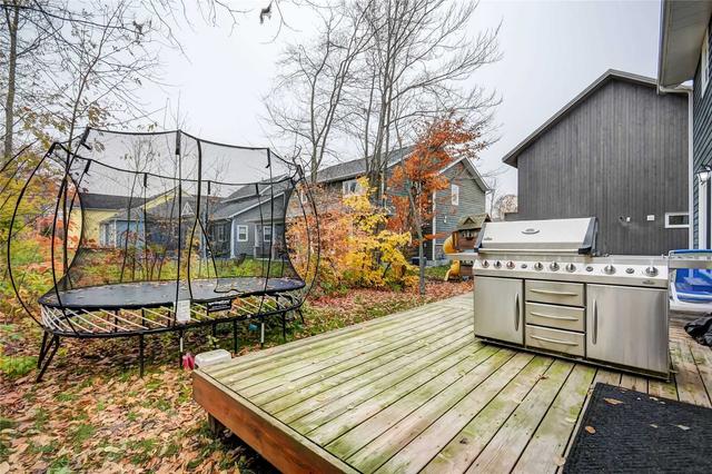 74 Waubeek St, House detached with 3 bedrooms, 4 bathrooms and 6 parking in Parry Sound ON | Image 22