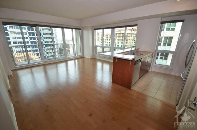 1701 - 200 Rideau Street, Condo with 2 bedrooms, 2 bathrooms and 1 parking in Ottawa ON | Image 5