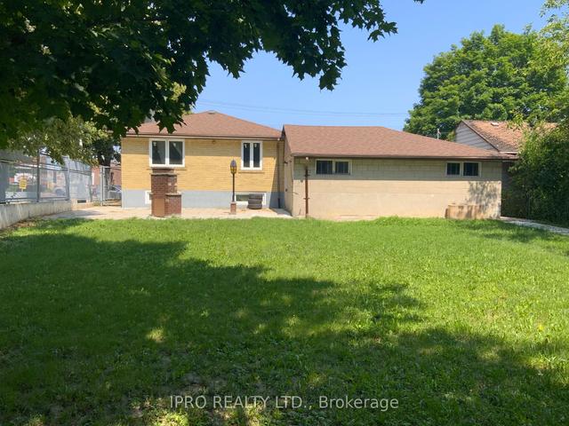 1132 Warden Ave, House detached with 3 bedrooms, 2 bathrooms and 8 parking in Toronto ON | Image 14