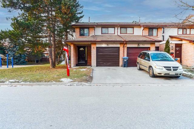 76 Dawson Cres, Townhouse with 3 bedrooms, 3 bathrooms and 2 parking in Brampton ON | Image 12