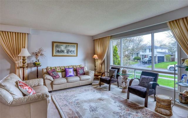 42 Thicketwood Blvd, House detached with 3 bedrooms, 3 bathrooms and 6 parking in Whitchurch Stouffville ON | Image 36