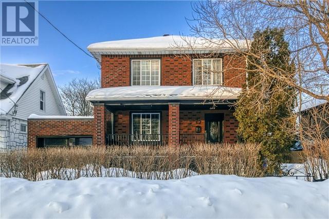 72 Patterson Street, House detached with 4 bedrooms, 2 bathrooms and null parking in Greater Sudbury ON | Card Image