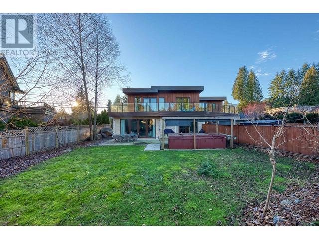 3606 Edgemont Boulevard, House detached with 7 bedrooms, 6 bathrooms and 5 parking in North Vancouver BC | Image 7