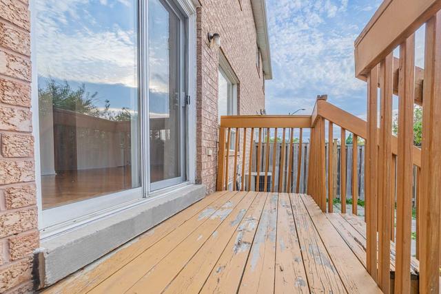 5214 Brookwood Crt, House semidetached with 3 bedrooms, 3 bathrooms and 3 parking in Mississauga ON | Image 19