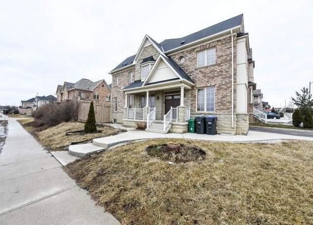 2 Young Dr, House detached with 4 bedrooms, 5 bathrooms and 5 parking in Brampton ON | Image 2