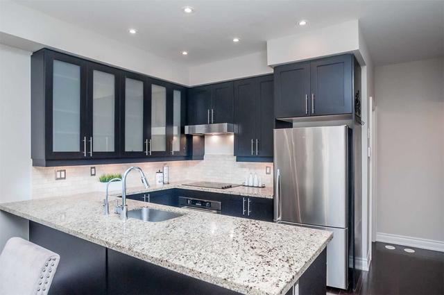 9 - 30 Hargrave Lane, Townhouse with 3 bedrooms, 4 bathrooms and 2 parking in Toronto ON | Image 15