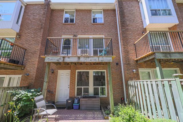 19 Edgar Woods Rd, Townhouse with 3 bedrooms, 3 bathrooms and 2 parking in Toronto ON | Image 22