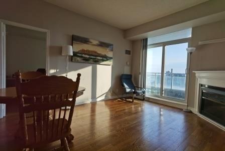 lph 10 - 410 Queens Quay West Blvd, Condo with 2 bedrooms, 2 bathrooms and 1 parking in Toronto ON | Image 6