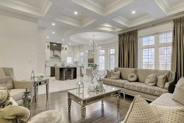 158 Hurst Ave, House detached with 4 bedrooms, 5 bathrooms and 6 parking in Vaughan ON | Image 5