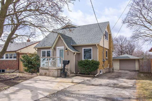 139 Becker St, House detached with 3 bedrooms, 2 bathrooms and 6 parking in Kitchener ON | Image 1