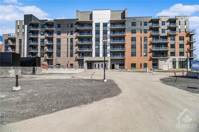 311 - 1350 Hemlock Road, Condo with 2 bedrooms, 2 bathrooms and 1 parking in Ottawa ON | Image 3