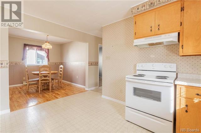 260 Maple Avenue, House detached with 2 bedrooms, 1 bathrooms and null parking in Sussex NB | Image 8