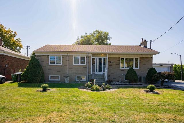 29 Meadowacres Dr, House detached with 3 bedrooms, 2 bathrooms and 3 parking in Toronto ON | Image 1