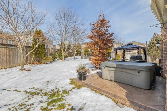 14 Rebecca Crt, House detached with 4 bedrooms, 3 bathrooms and 7 parking in Barrie ON | Image 22