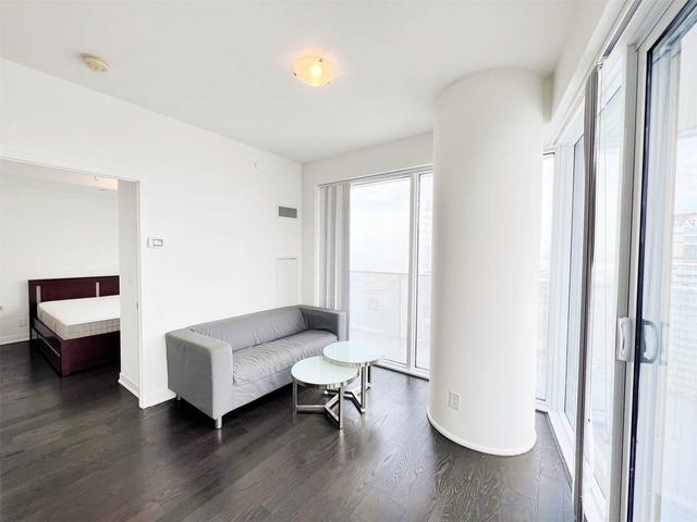 6302 - 100 Harbour St, Condo with 2 bedrooms, 2 bathrooms and 1 parking in Toronto ON | Image 19