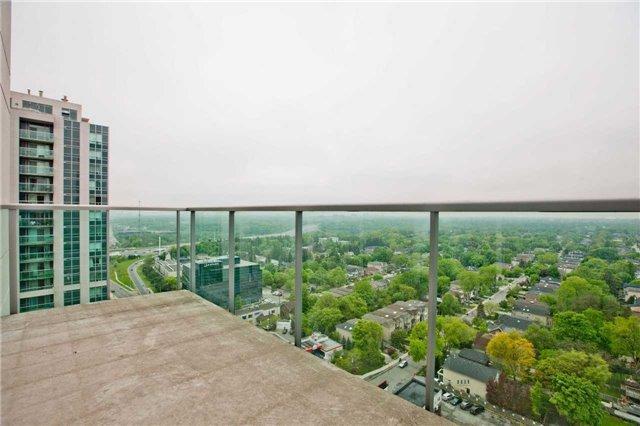 Uph 11 - 1 Avondale Ave, Condo with 2 bedrooms, 2 bathrooms and 1 parking in Toronto ON | Image 2
