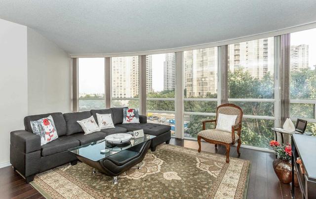 406 - 50 Eglinton Ave W, Condo with 2 bedrooms, 2 bathrooms and 2 parking in Mississauga ON | Image 8
