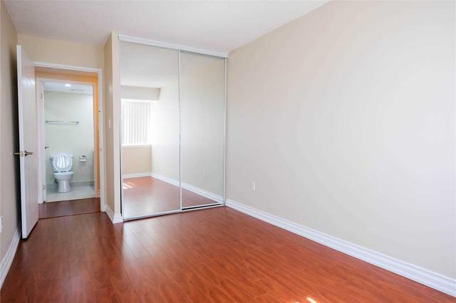 606 - 350 Webb Dr, Condo with 2 bedrooms, 2 bathrooms and 2 parking in Mississauga ON | Image 4