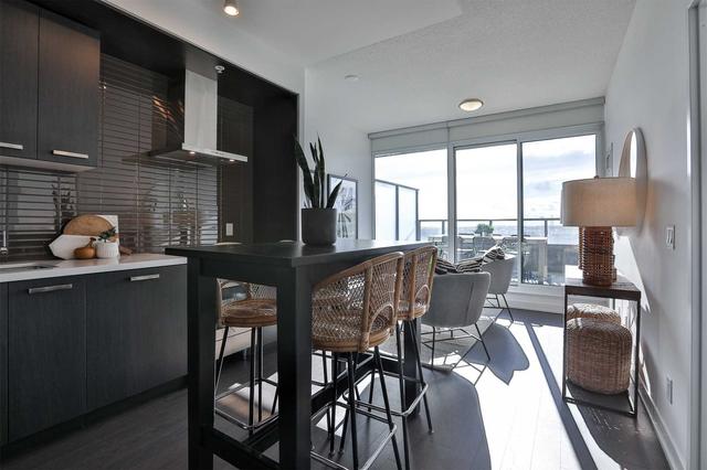 s805 - 120 Bayview Ave, Condo with 1 bedrooms, 1 bathrooms and 0 parking in Toronto ON | Image 27