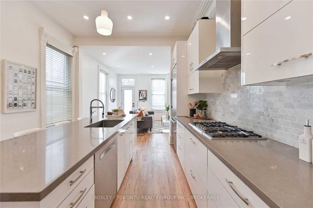 99 Willcocks St, House semidetached with 5 bedrooms, 5 bathrooms and 2 parking in Toronto ON | Image 3