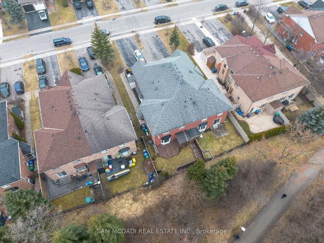 78 Pressed Brick Dr, House attached with 3 bedrooms, 3 bathrooms and 3 parking in Brampton ON | Image 30