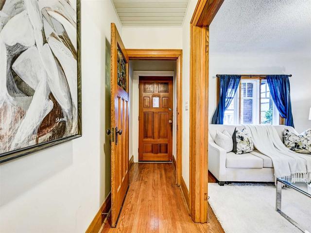 351 Lauder Ave, House detached with 3 bedrooms, 2 bathrooms and 1 parking in Toronto ON | Image 37