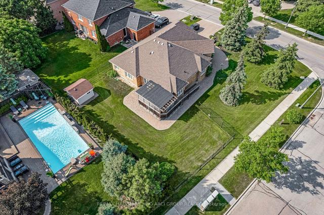 308 Roselawn Dr, House detached with 3 bedrooms, 3 bathrooms and 6 parking in Vaughan ON | Image 30