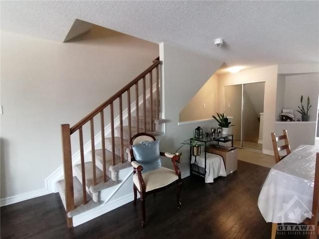 620 Danaca Private, House attached with 2 bedrooms, 3 bathrooms and 1 parking in Ottawa ON | Image 2