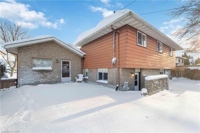3261 Harleyford Crescent, House detached with 3 bedrooms, 1 bathrooms and 5 parking in Niagara Falls ON | Image 7