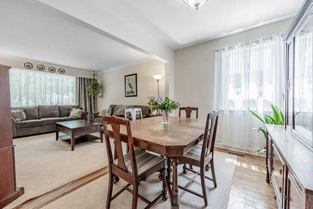 124 Phillip Ave, House detached with 2 bedrooms, 2 bathrooms and 3 parking in Toronto ON | Image 23