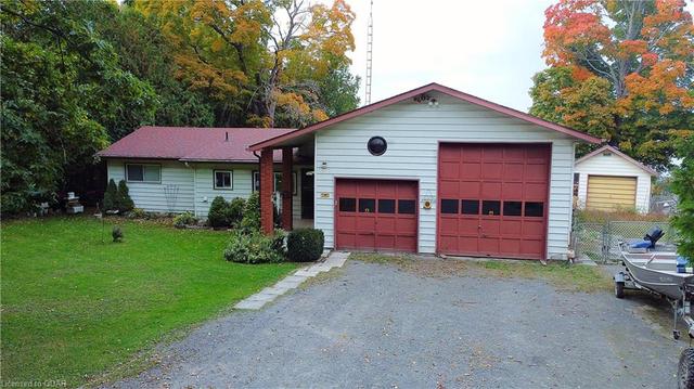 4205 Maple Drive Lane, House detached with 3 bedrooms, 2 bathrooms and 11 parking in South Frontenac ON | Image 4