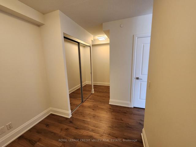 126 - 1 Old Mill Dr, Condo with 1 bedrooms, 2 bathrooms and 1 parking in Toronto ON | Image 5