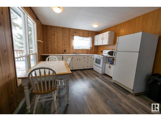 803 8 St, House detached with 3 bedrooms, 1 bathrooms and null parking in Norris Beach AB | Image 14