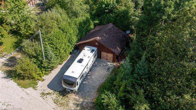 625 Mallory Beach Road, House detached with 3 bedrooms, 1 bathrooms and 6 parking in South Bruce Peninsula ON | Image 21