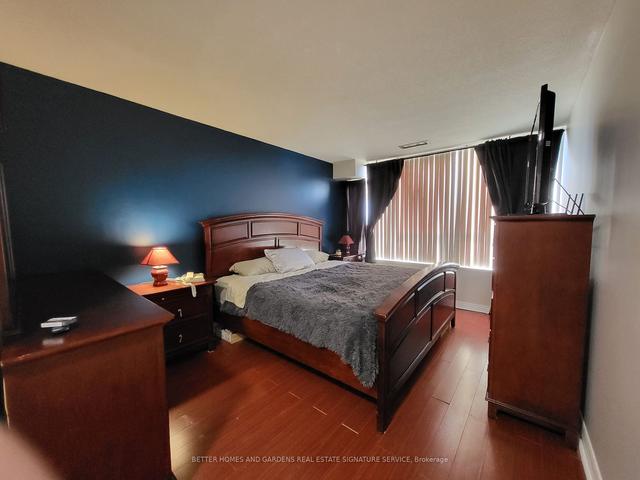 ph 2403 - 400 Webb Dr, Condo with 2 bedrooms, 2 bathrooms and 2 parking in Mississauga ON | Image 7