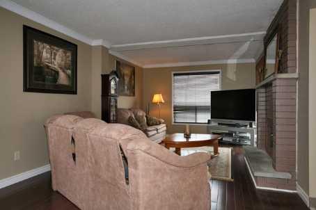 4469 Gullfoot Circ, House detached with 3 bedrooms, 4 bathrooms and 4 parking in Mississauga ON | Image 4