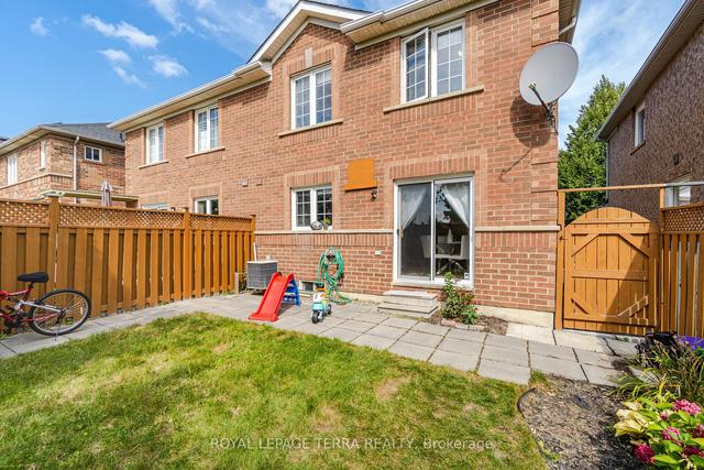 8 Trudelle Cres, House semidetached with 3 bedrooms, 3 bathrooms and 3 parking in Brampton ON | Image 30