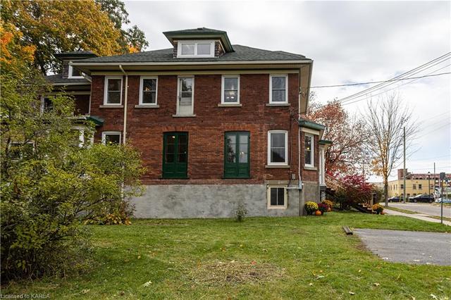 110 Clarence Street, House detached with 6 bedrooms, 4 bathrooms and 3 parking in Gananoque ON | Image 48
