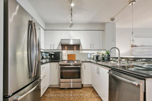 1107 - 300 Bloor St E, Condo with 2 bedrooms, 2 bathrooms and 1 parking in Toronto ON | Image 35