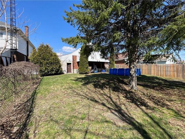 6476 Maranda St, House detached with 3 bedrooms, 2 bathrooms and 4 parking in Niagara Falls ON | Image 27