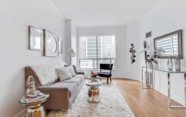 lph8 - 55 Bloor St E, Condo with 2 bedrooms, 2 bathrooms and 1 parking in Toronto ON | Image 32