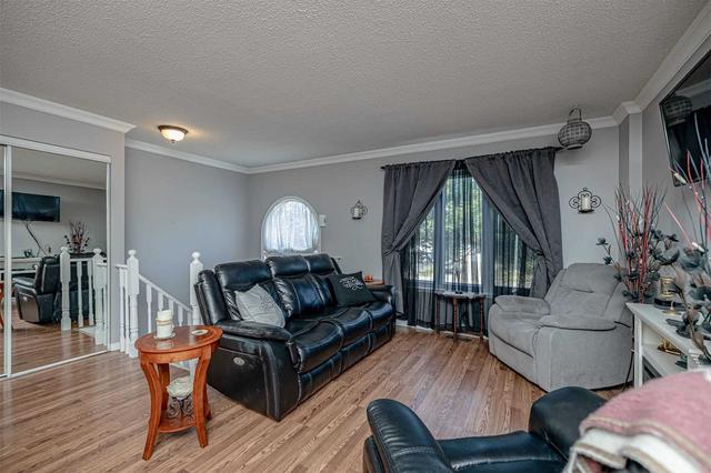 79 Mccarthy Cres, House detached with 3 bedrooms, 2 bathrooms and 4 parking in Essa ON | Image 19