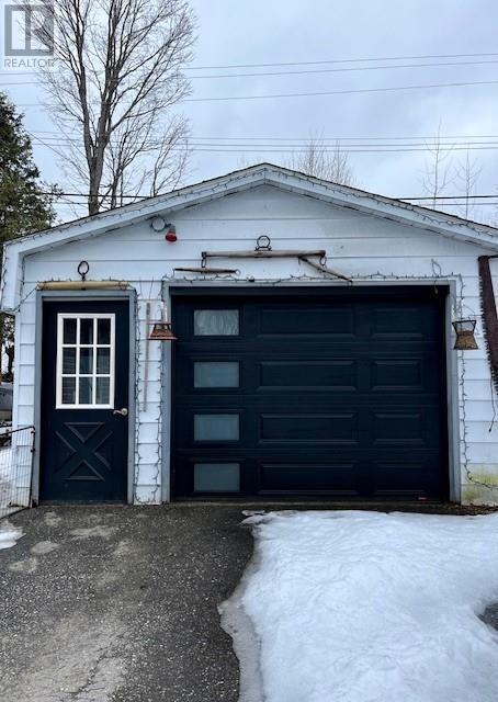164 Axmith Ave, House detached with 3 bedrooms, 2 bathrooms and null parking in Elliot Lake ON | Image 39